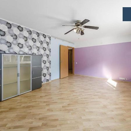 Bright Apartment Near Bus Statioon Reval Exterior foto